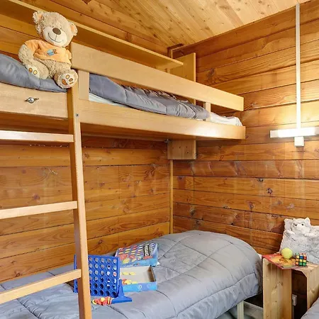 Bois 1 Domaine Les Epinettes Campsite *